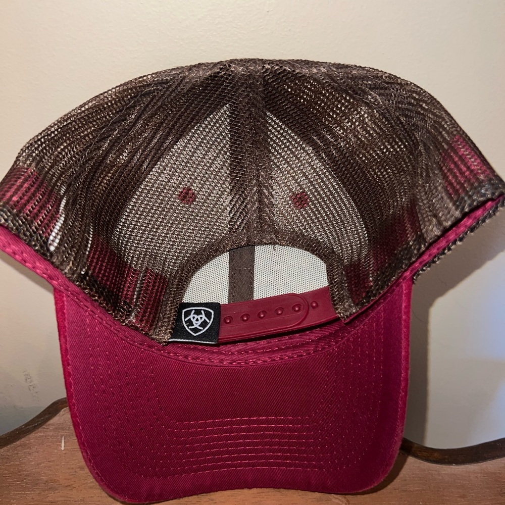 Ariat Burgundy and Cream Cowboy Cactus Cap - Picture 4 of 4